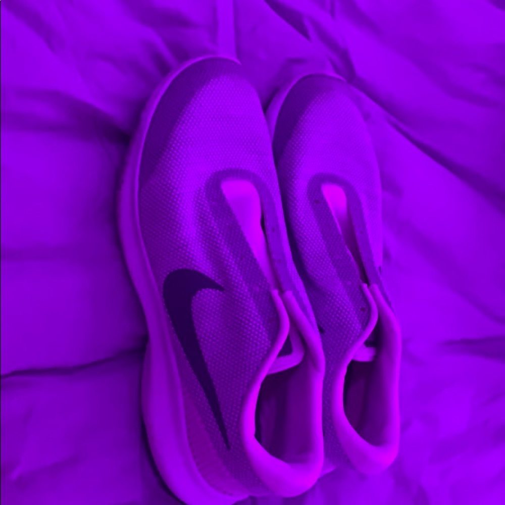 white and gray nike shoes